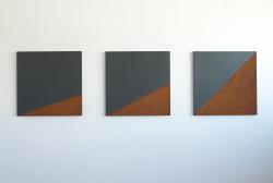 3 Q-1, 2, 3_Eisenglimmer/Rost, 03/2018, Pigmente, Acryl auf MDF, je 70 x 70 cm